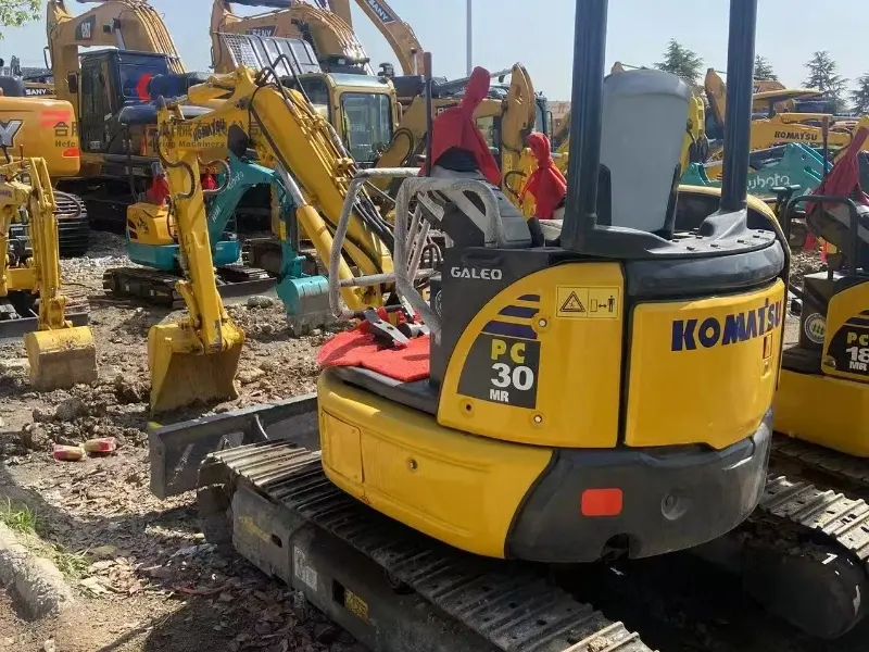 Used Hyundai Komatsu 30 Excavators